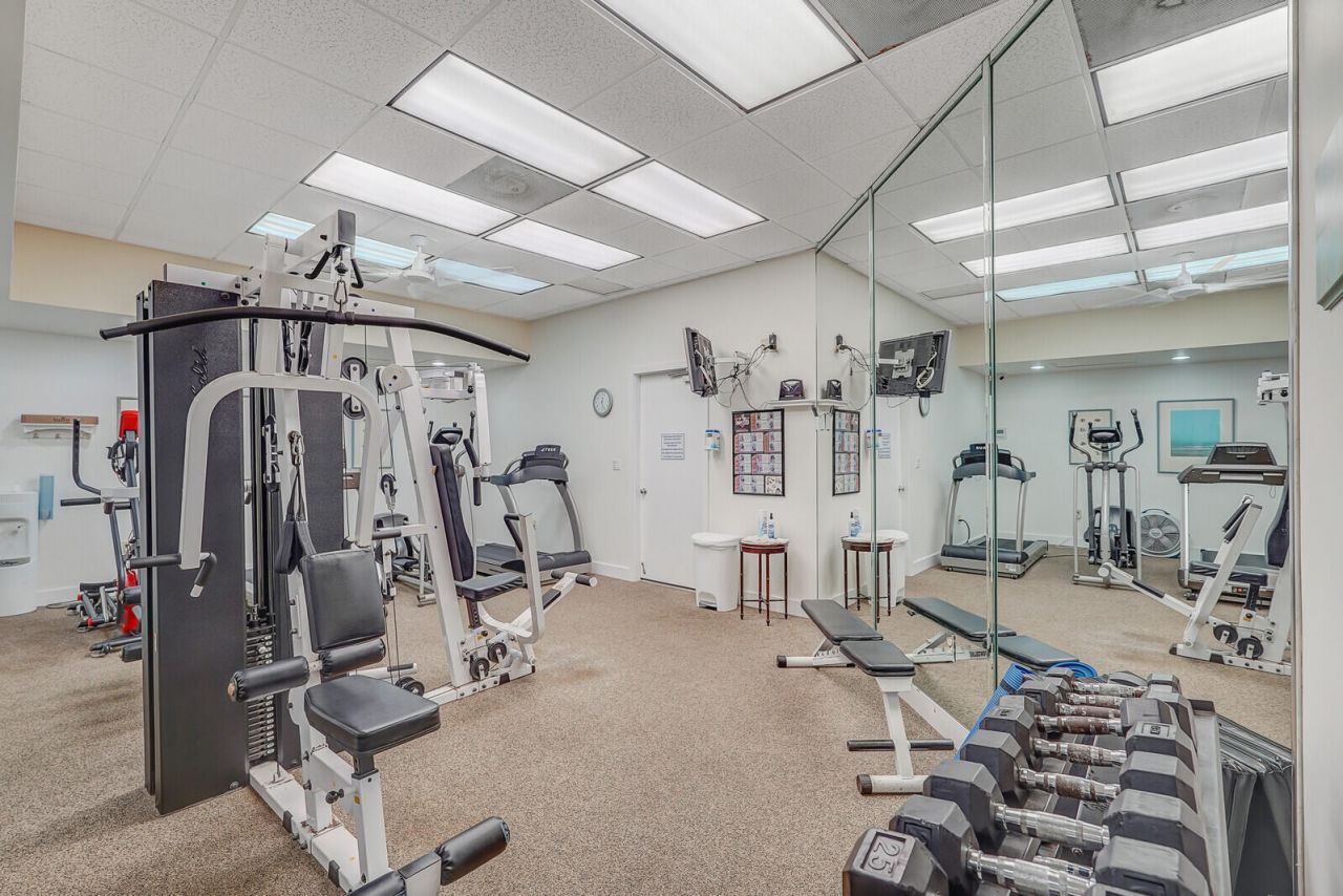 215 Oak Harbour Drive, Juno Beach, FL 33408 Photo