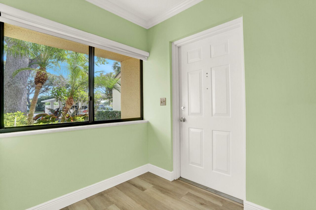 215 Oak Harbour Drive, Juno Beach, FL 33408 Photo