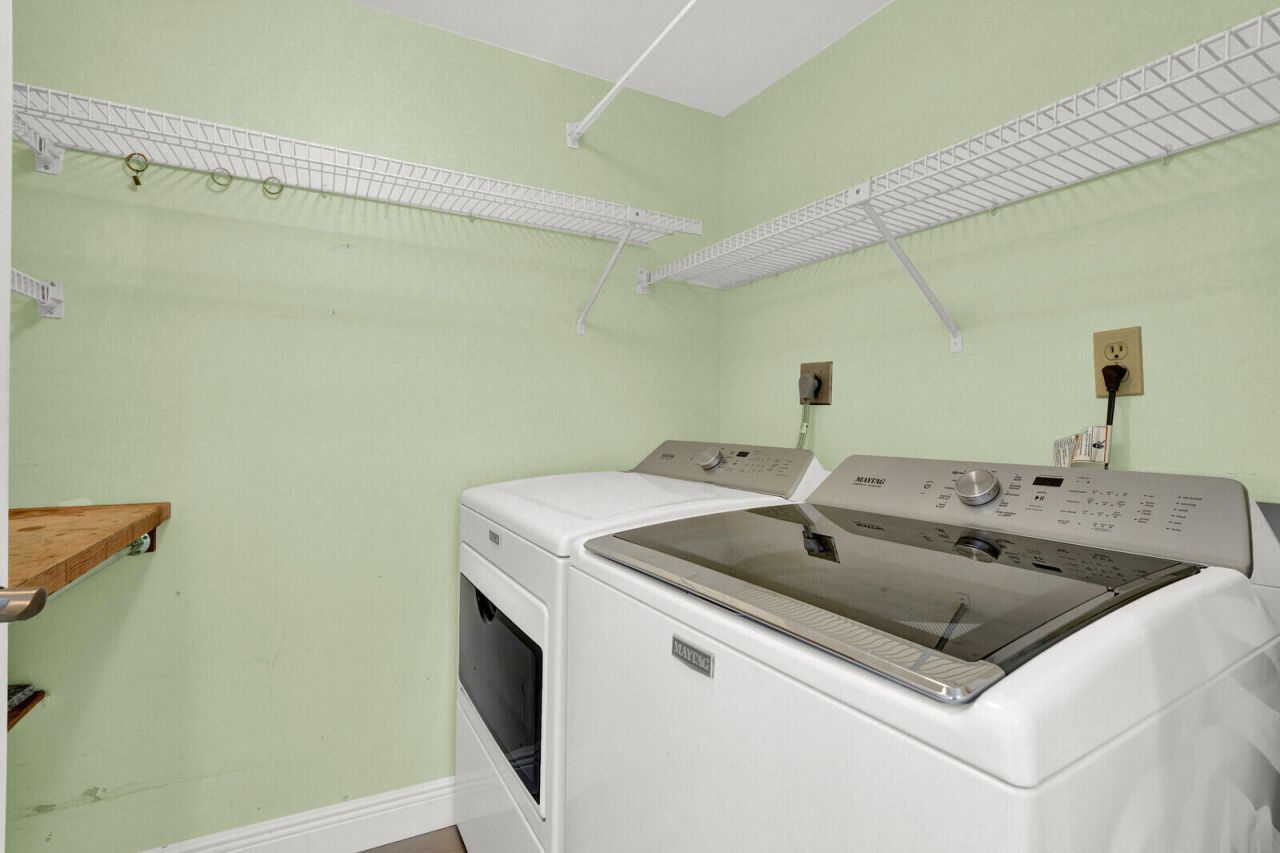 215 Oak Harbour Drive, Juno Beach, FL 33408 Photo