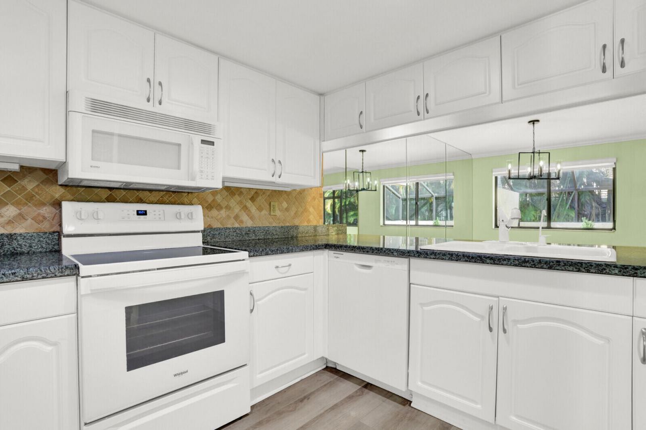 215 Oak Harbour Drive, Juno Beach, FL 33408 Photo