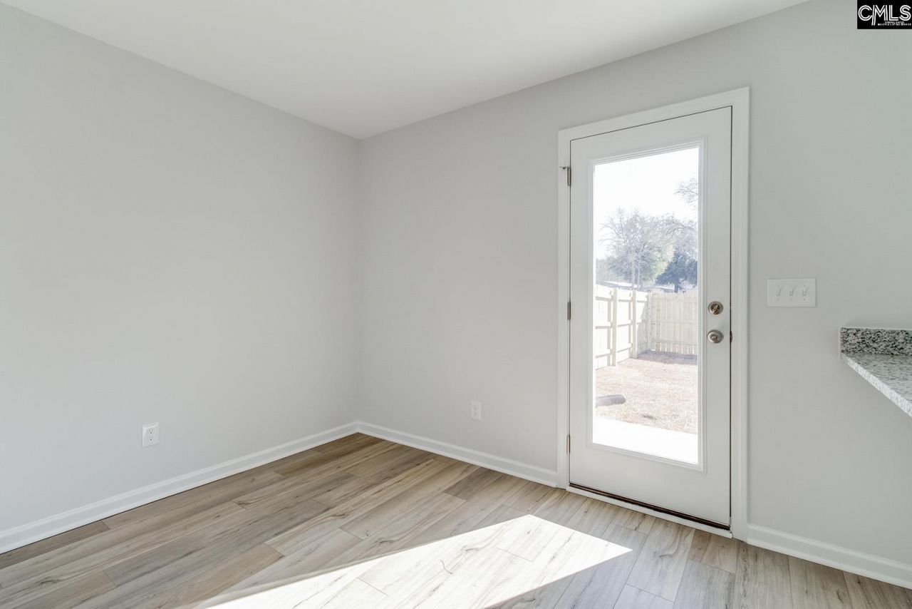 3035 Harborview Drive  Photo 10