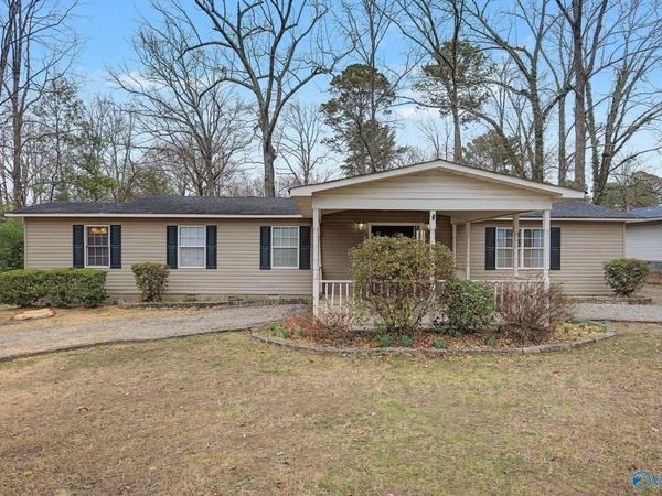 405 Sobotka Street, Hartselle, AL 35640
