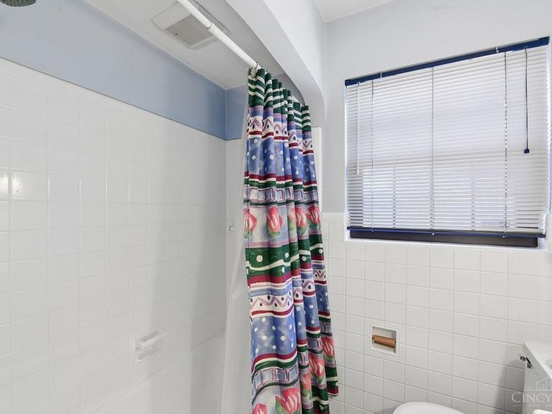 741 W North Bend Road, Cincinnati, OH 45224 Photo 14