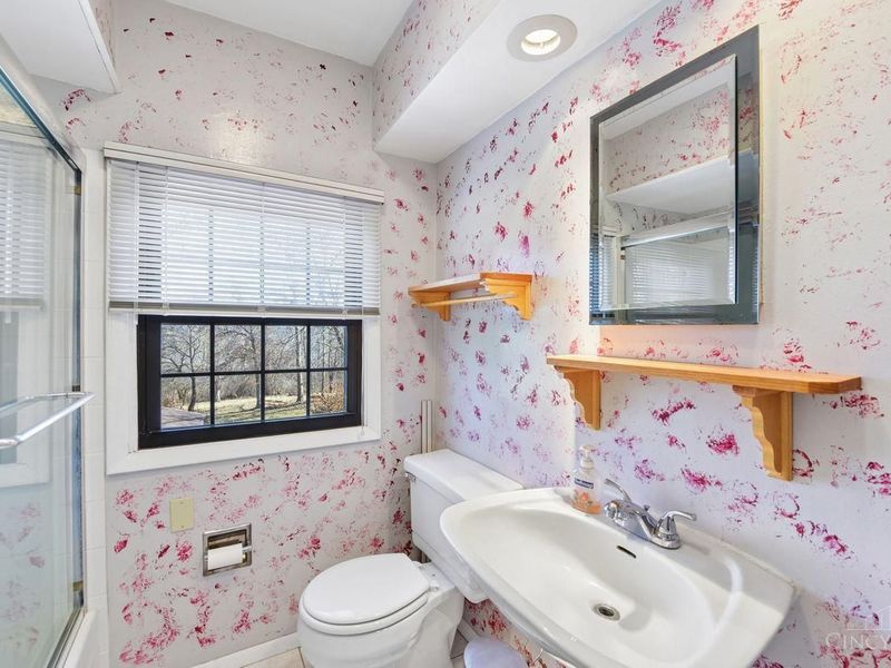 741 W North Bend Road, Cincinnati, OH 45224 Photo 20