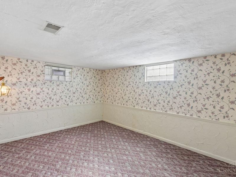 741 W North Bend Road, Cincinnati, OH 45224 Photo 25