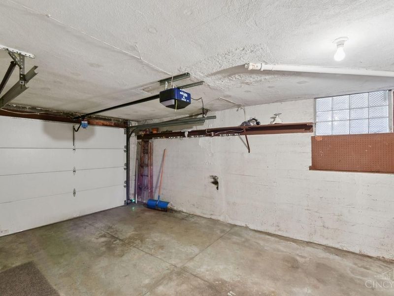 741 W North Bend Road, Cincinnati, OH 45224 Photo 29