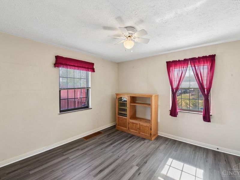 741 W North Bend Road, Cincinnati, OH 45224 Photo 5