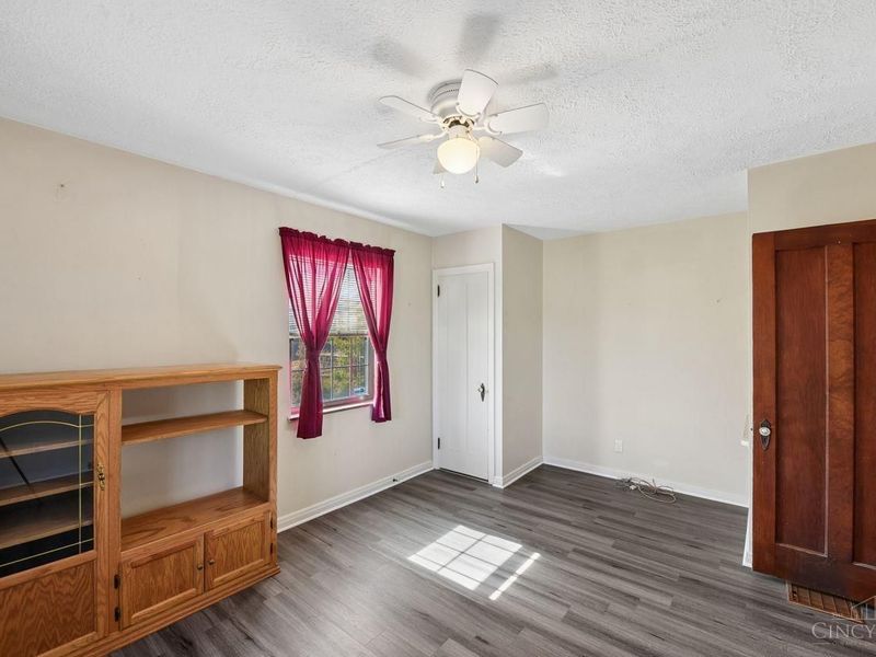 741 W North Bend Road, Cincinnati, OH 45224 Photo 6