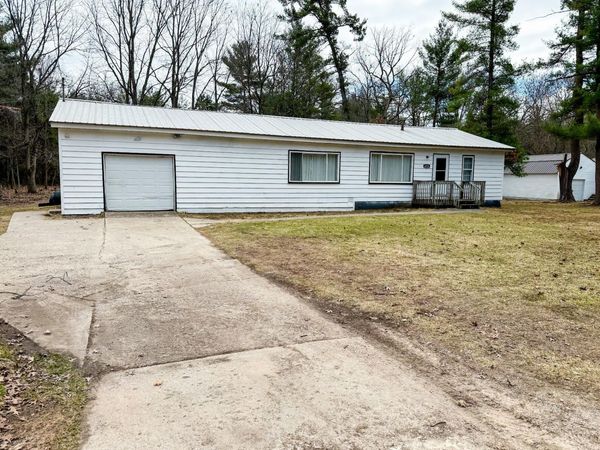 6724 Holton-Duck Lake Road, Holton, MI 49425