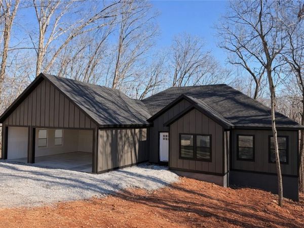 30 Brentwood Drive , Bella Vista, AR 72715