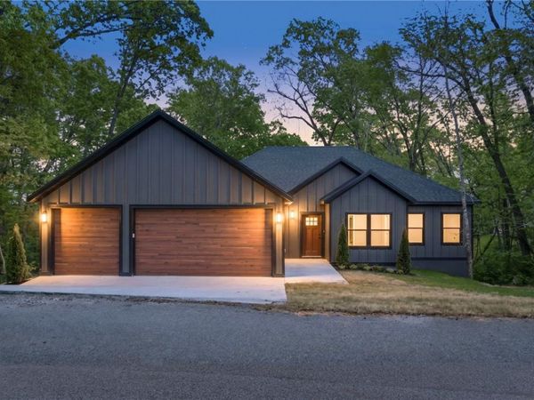 30 Brentwood Drive, Bella Vista, AR 72715