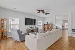 1224 Twitchell Street photo 4