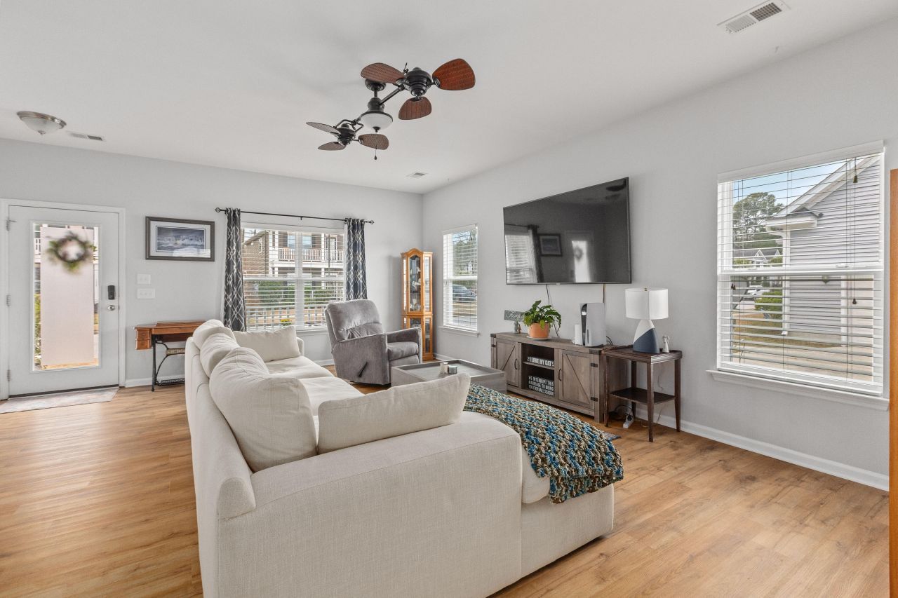 1224 Twitchell Street Photo 8