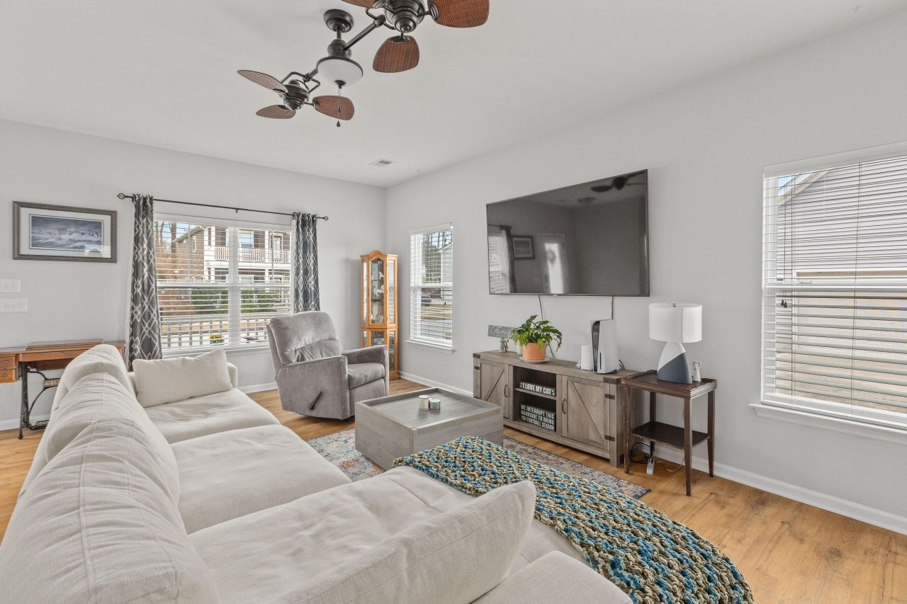 1224 Twitchell Street Photo 9