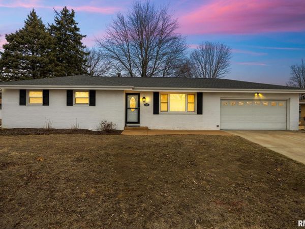 121 E NORWOOD Street, Morton, IL 61550