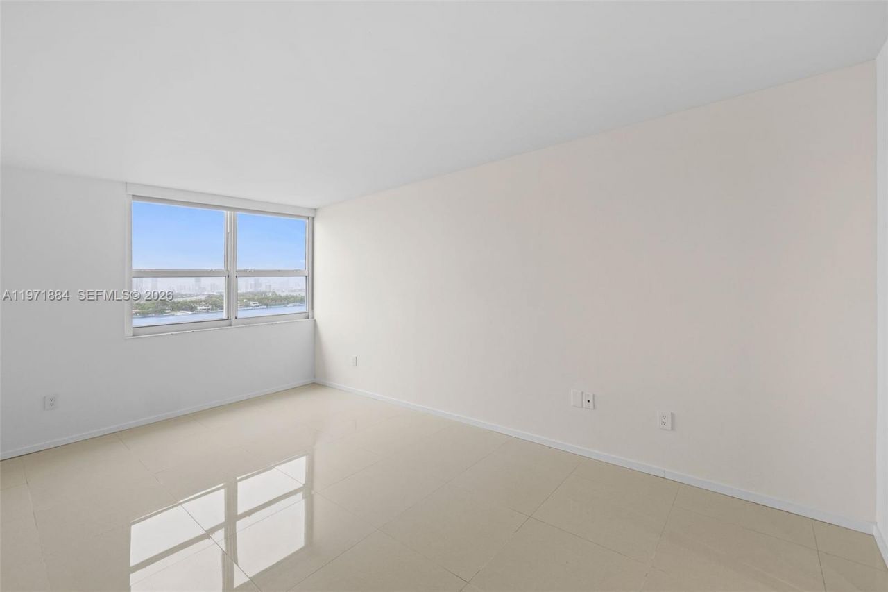 650 West Ave , Unit 1401, Miami Beach, FL 33139 Photo