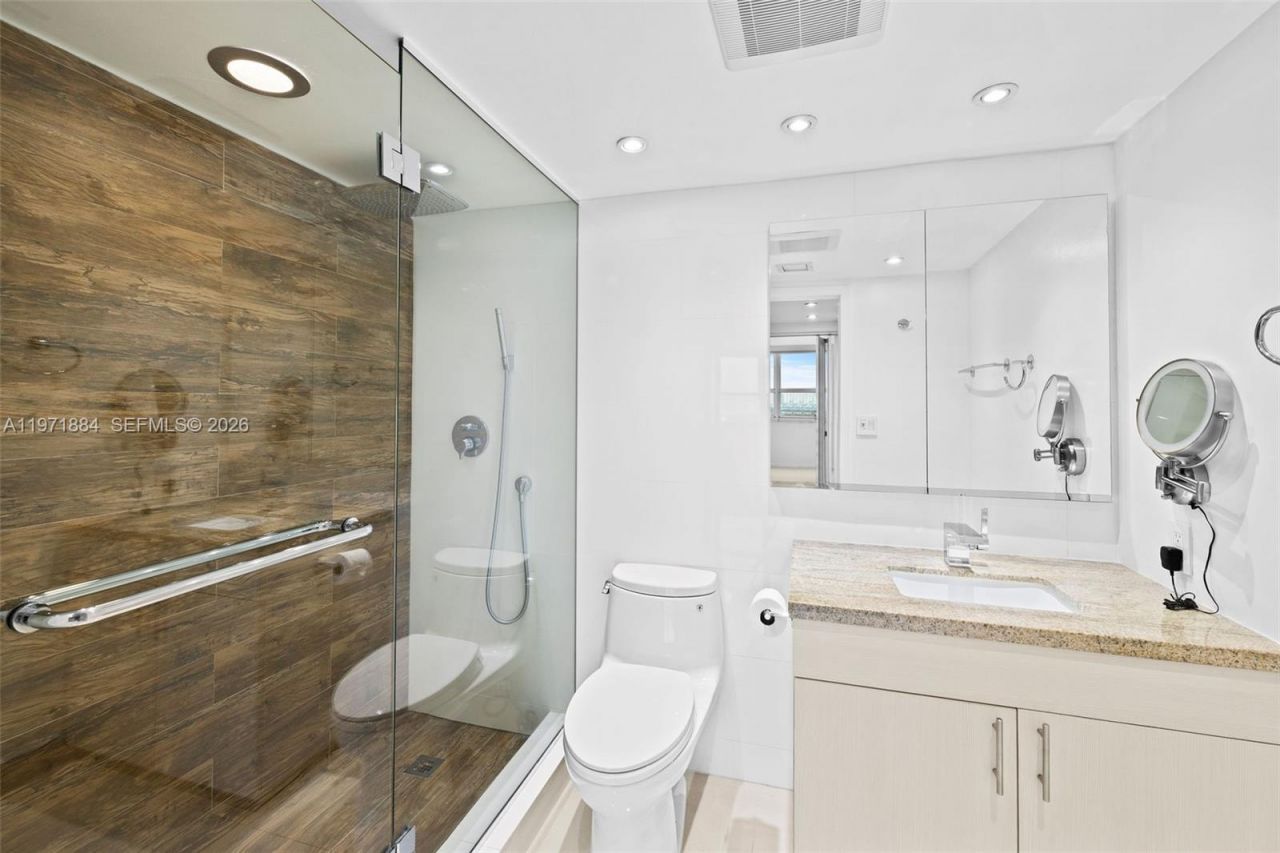 650 West Ave , Unit 1401, Miami Beach, FL 33139 Photo