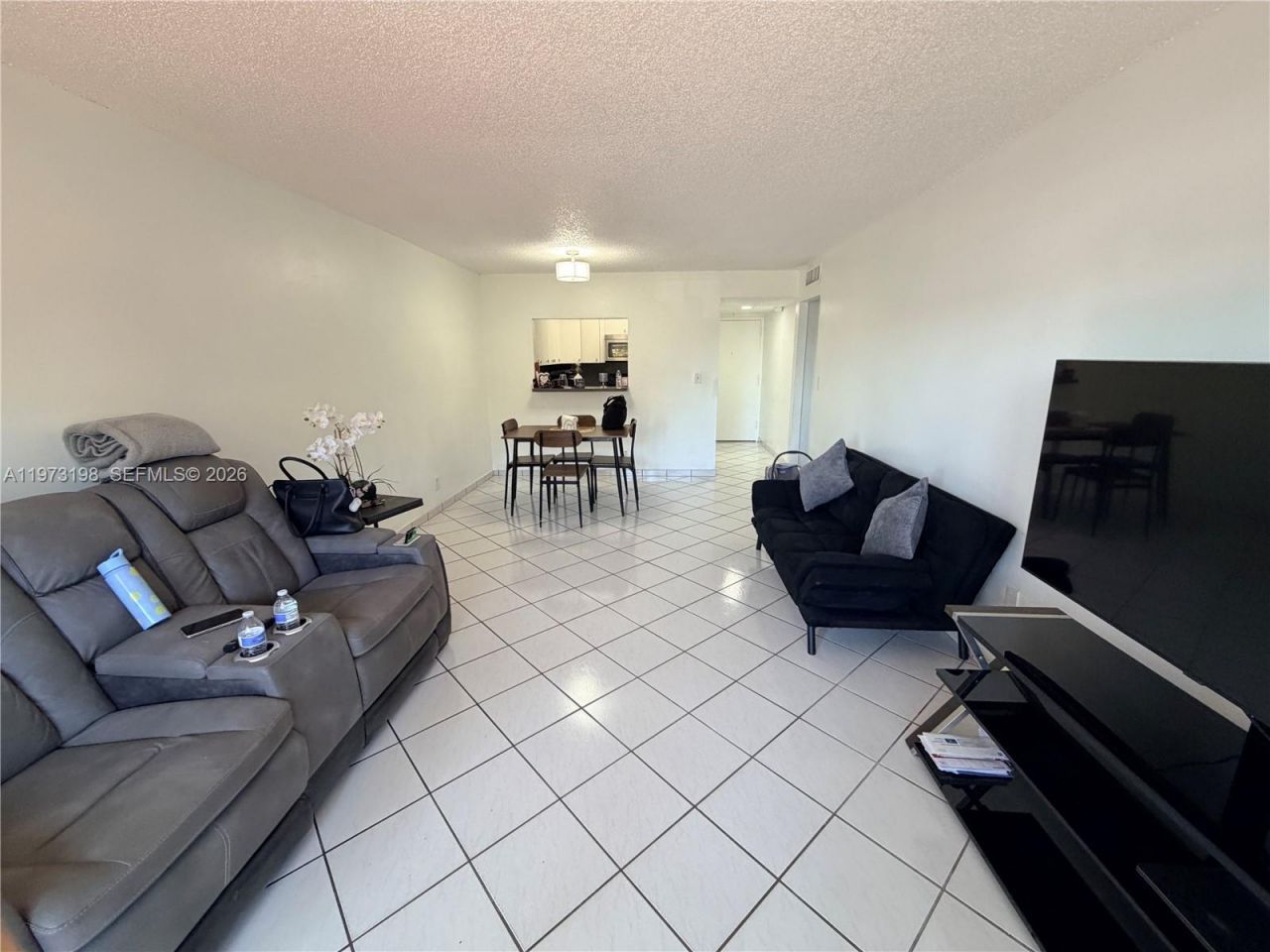 1825 W 44th Pl , Unit 206, Hialeah, FL 33012 Photo