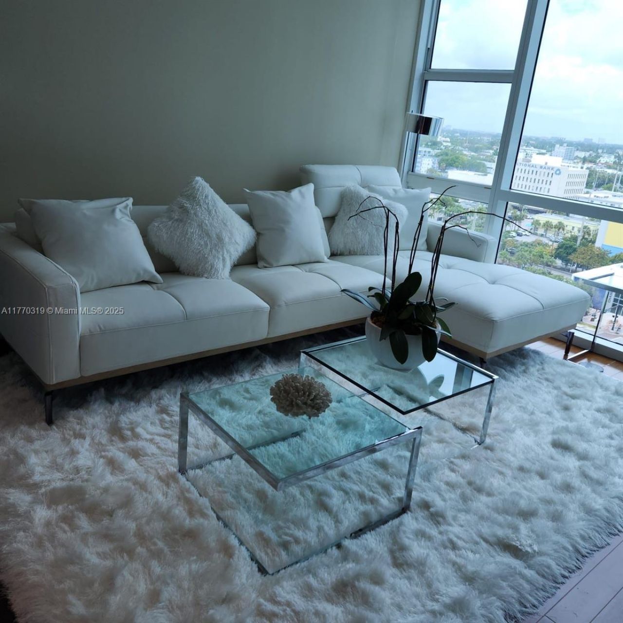 6801 Collins Ave, Unit 1214(door1, Miami Beach, FL 33141 Photo