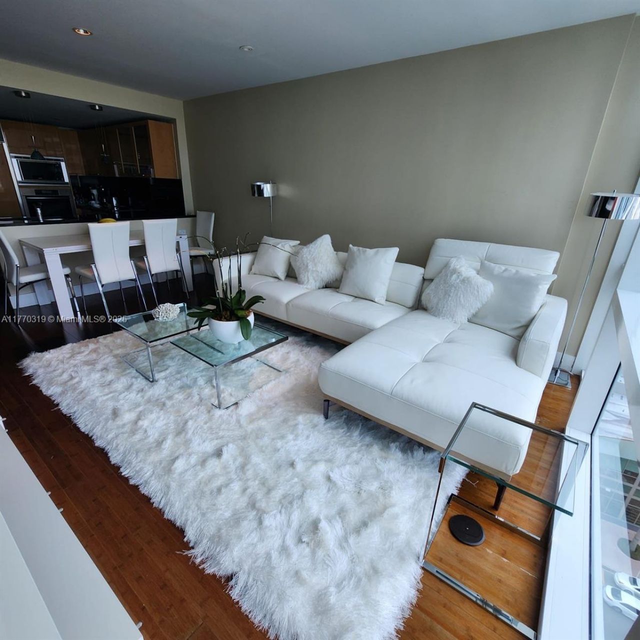 6801 Collins Ave, Unit 1214(door1, Miami Beach, FL 33141 Photo