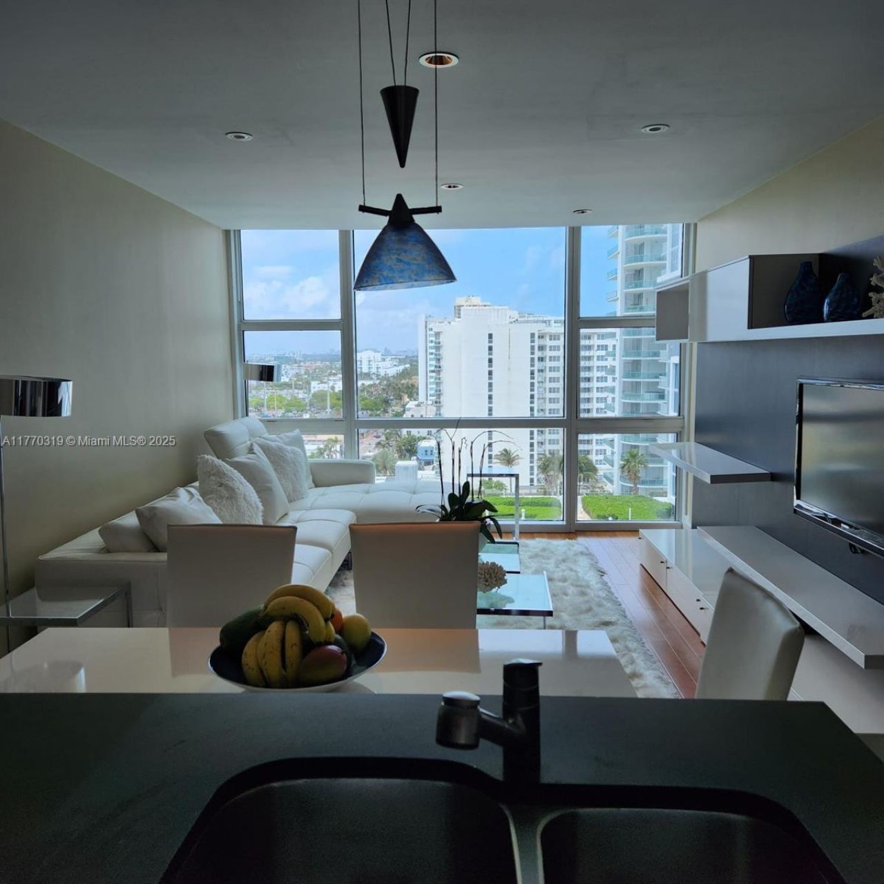 6801 Collins Ave, Unit 1214(door1, Miami Beach, FL 33141 Photo