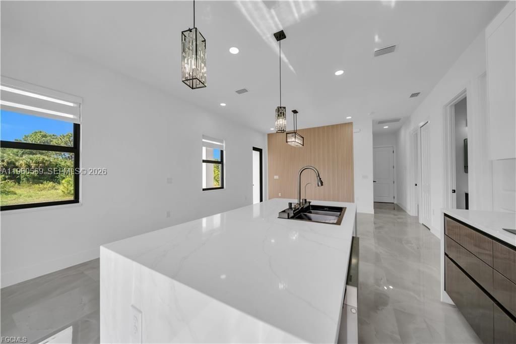 713 Roma Ave, Lehigh Acres, FL 33974 Photo