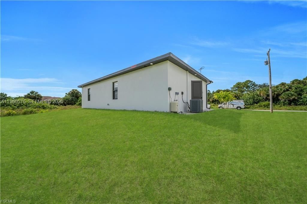 711 Roma Ave, Lehigh Acres, FL 33974 Photo