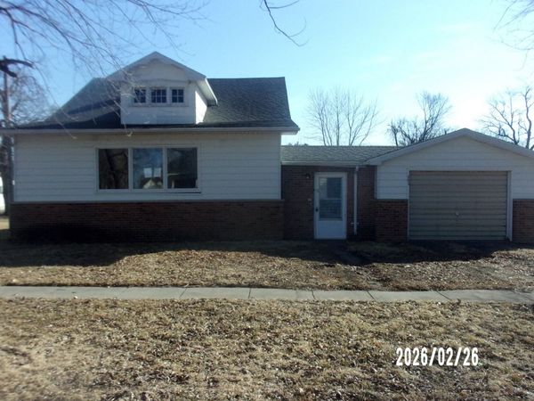 202 N Harrison Street, Flanagan, IL 61740