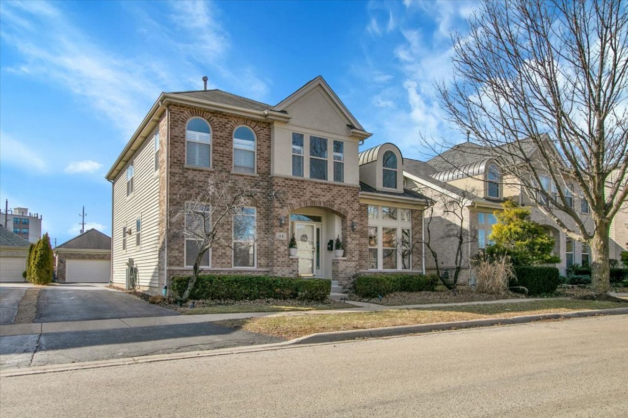 44 Westover Road, Highwood, IL 60040 Main Photo