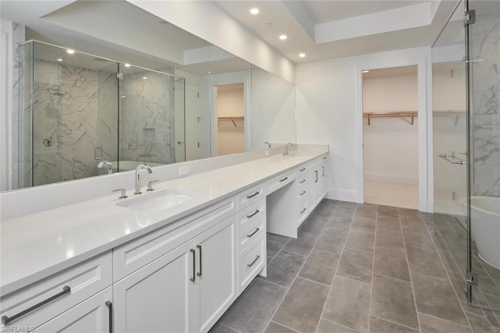 4810 Pelican Colony Blvd, Unit 504, Bonita Springs, FL 34134 Photo