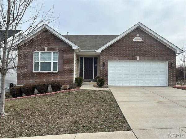 4001 Mitchford Drive , Mehlville, MO 63125