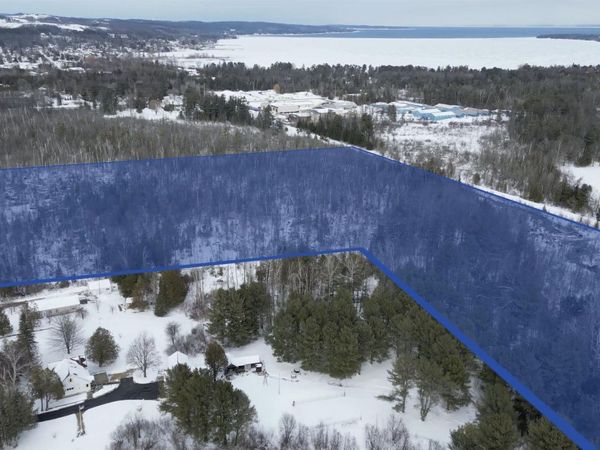 Center Highway S, Suttons Bay, MI 49682