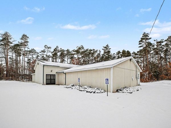 7950 Airline Road W, Weidman, MI 48893
