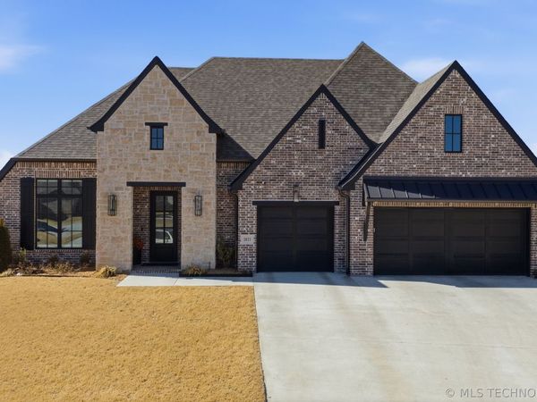 2823 E 141st Court S, Bixby, OK 74008