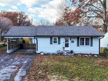 2916 S Northern Boulevard, Independence, MO 64052