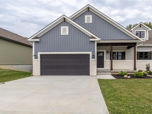 3107 Carlisle Court, St Joseph, MO 64506