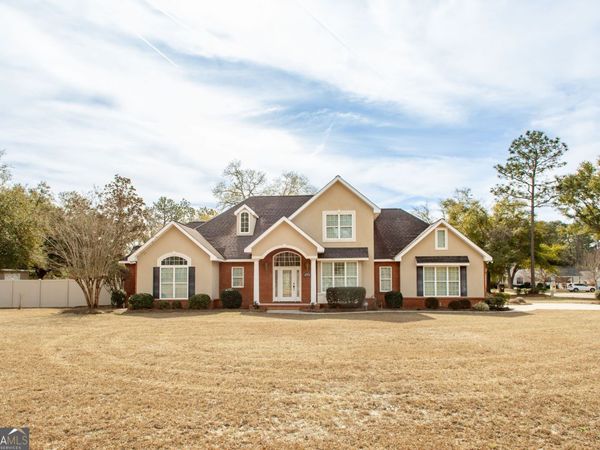 4150 Central Avenue, Waycross, GA 31503