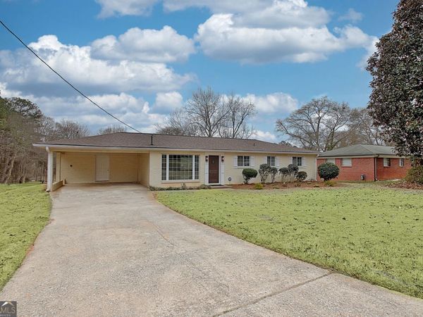 183 Pine Street NE, Fairburn, GA 30213