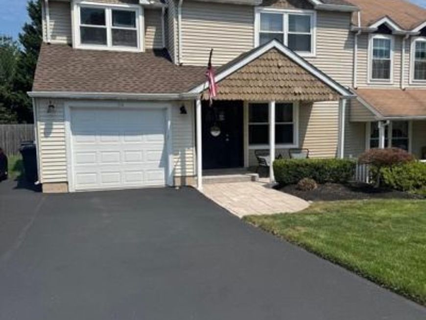 36 Fieldstone Drive, Holland, PA 18966 Main Photo