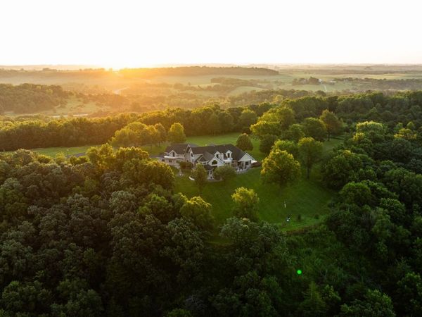 32592 Juniper Road , Chatfield, MN 55923