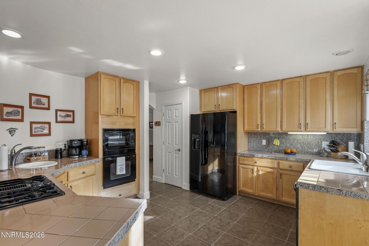 6397 Rey Del Sierra Drive, Sparks, NV 89436 Photo