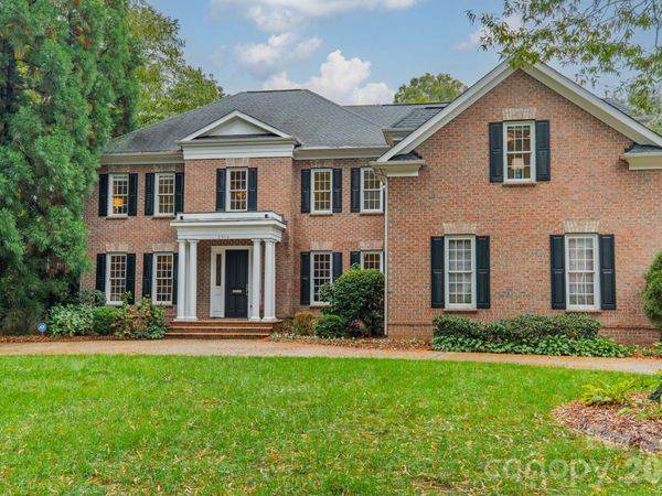 2516 Selwyn Avenue , Charlotte, NC 28209