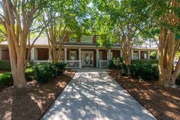 1600 Long Grove photo 4