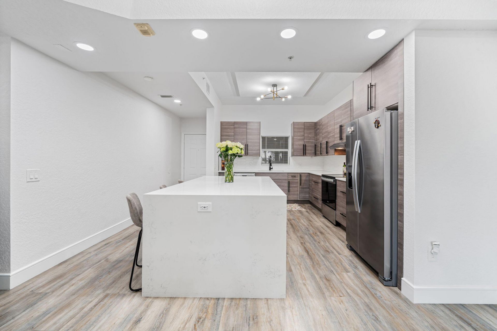 1640 Presidential Way, Unit 105, West Palm Beach, FL 33401 Photo