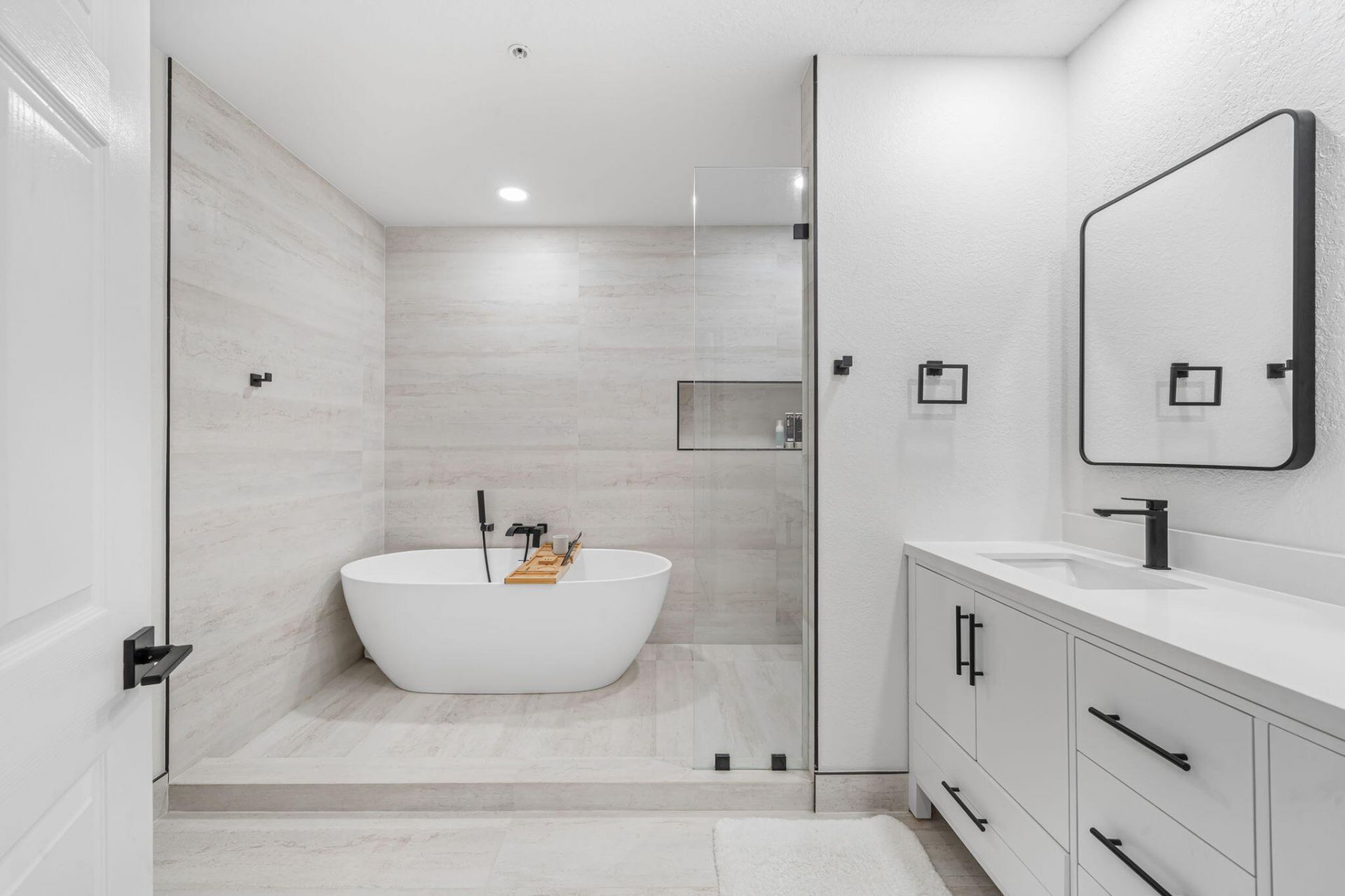 1640 Presidential Way, Unit 105, West Palm Beach, FL 33401 Photo