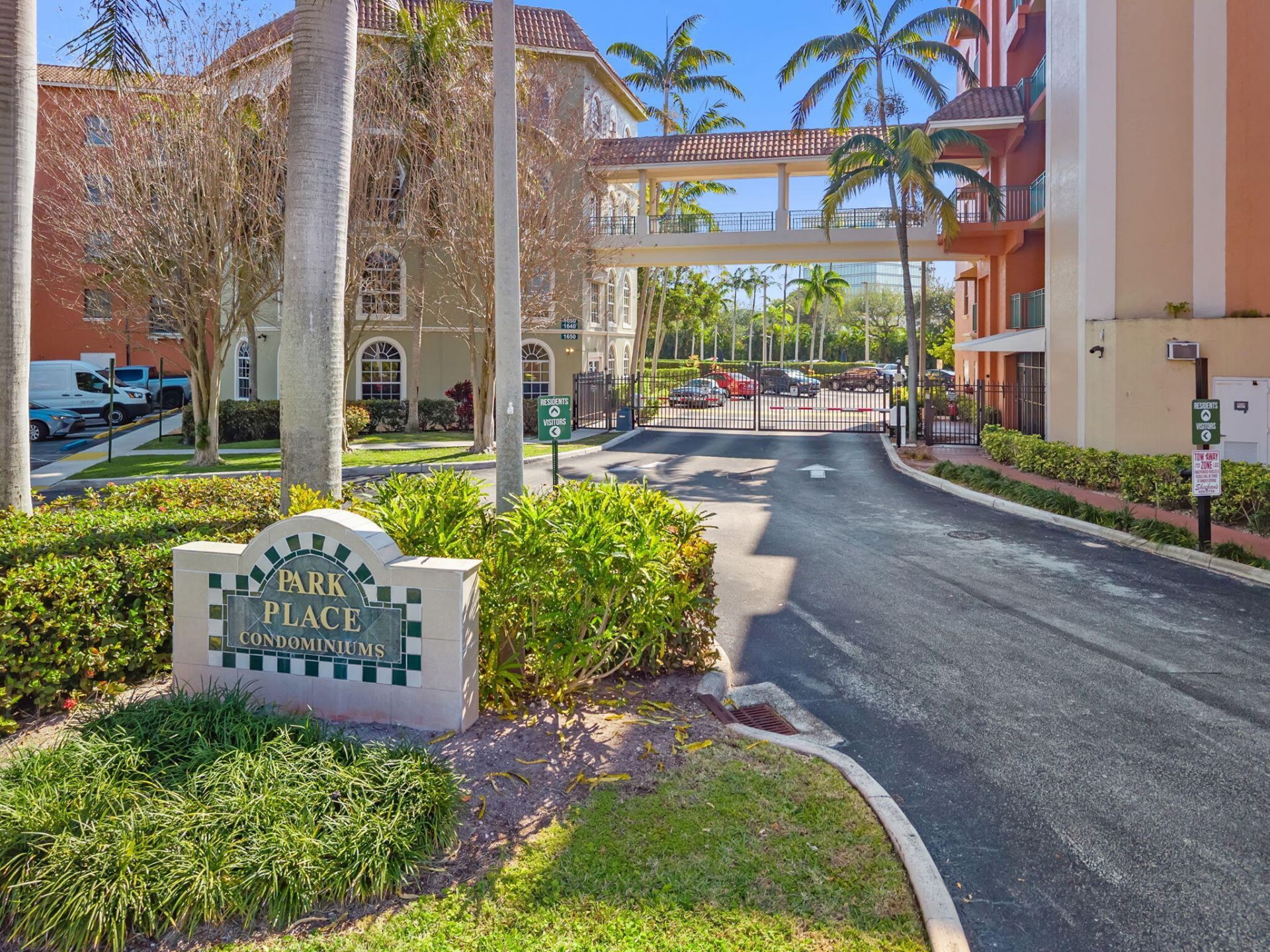 1640 Presidential Way, Unit 105, West Palm Beach, FL 33401 Photo