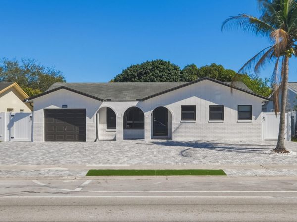 22390 SW 66th Avenue, Boca Raton, FL 33428