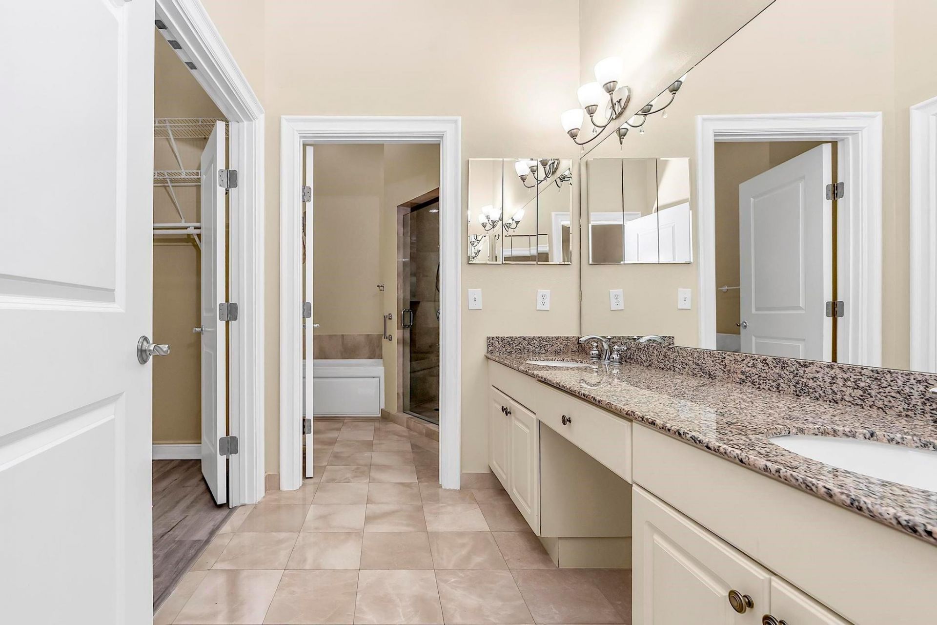 16102 Emerald Estates Dr, Unit 108, Weston, FL 33331 Photo