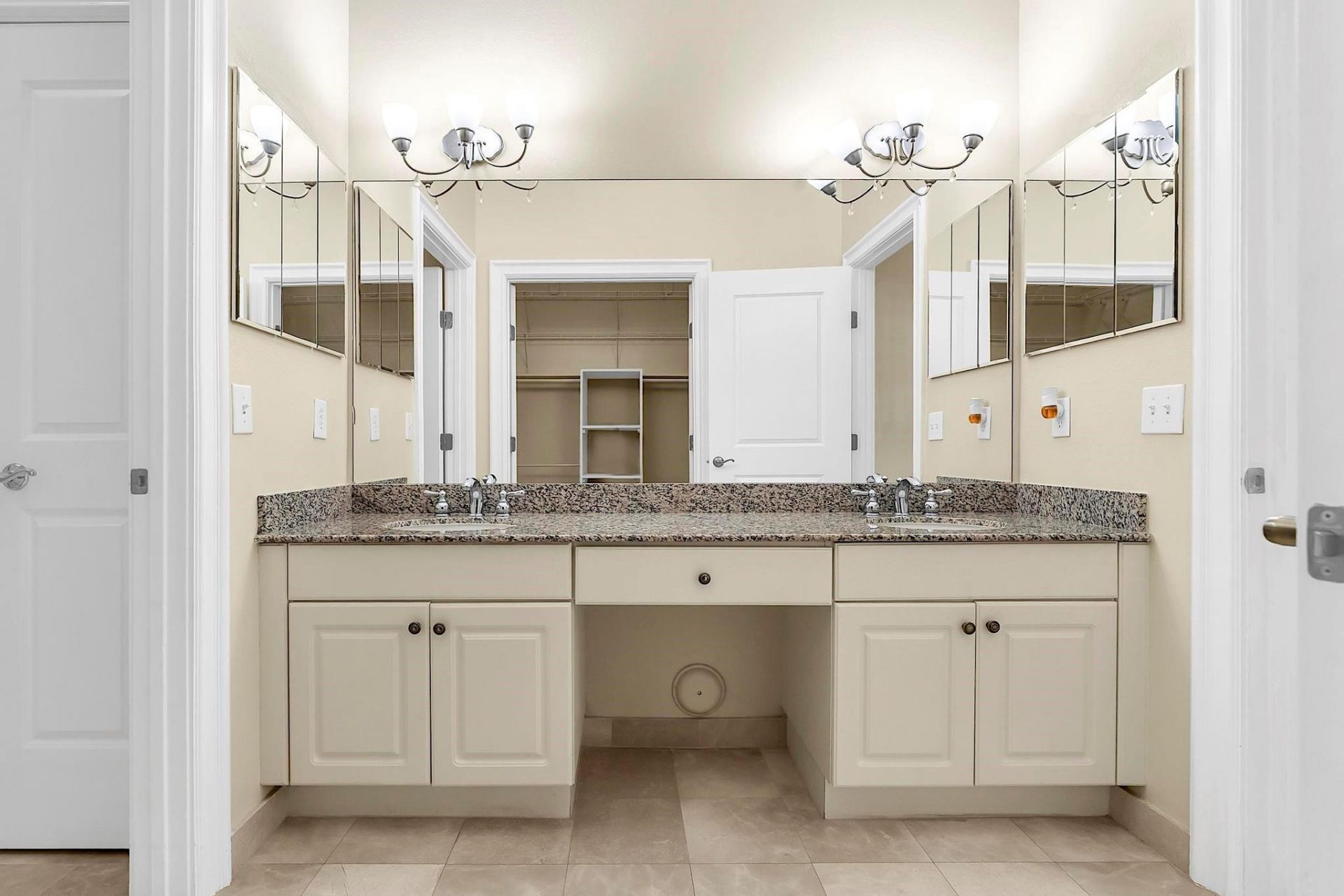 16102 Emerald Estates Dr, Unit 108, Weston, FL 33331 Photo