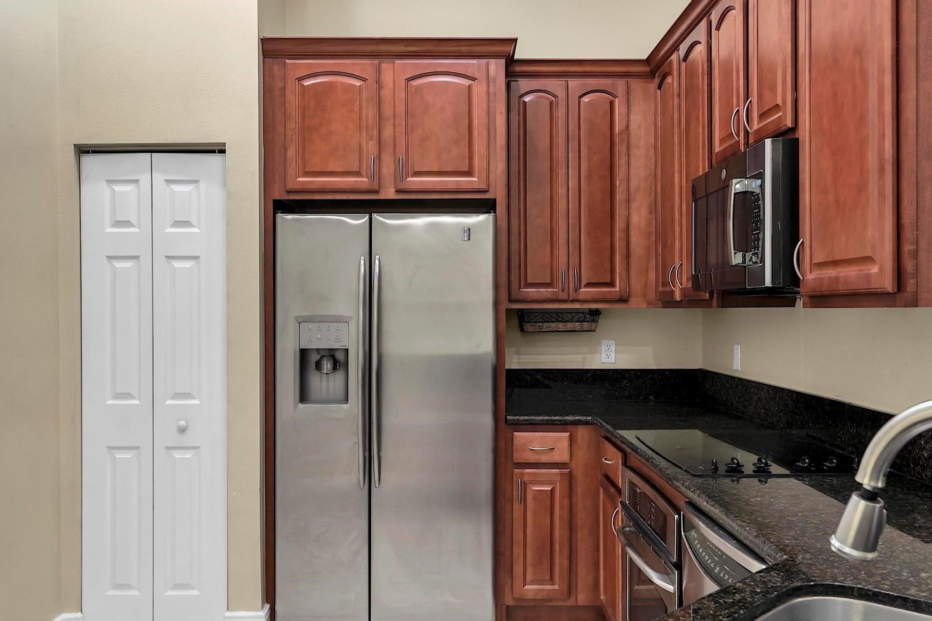 16102 Emerald Estates Drive, Unit 108, Weston, FL 33331 Photo